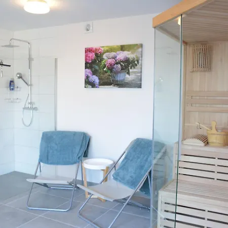 Tasteful In Waimes With Sauna